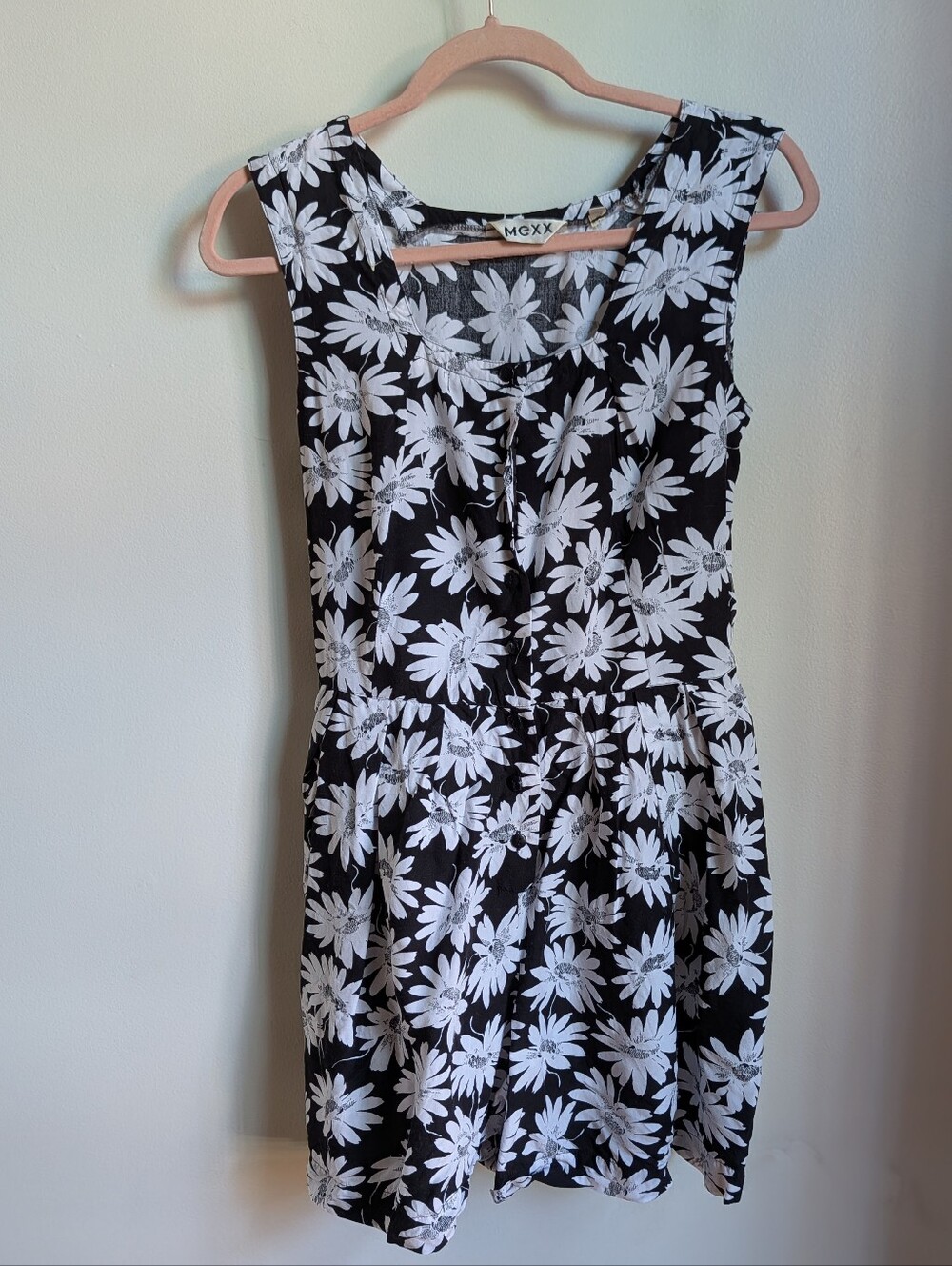 VINTAGE MEXX Y2K Black White Retro Bohemian Floral Daisy Romper Size Medium - Picture 2 of 12